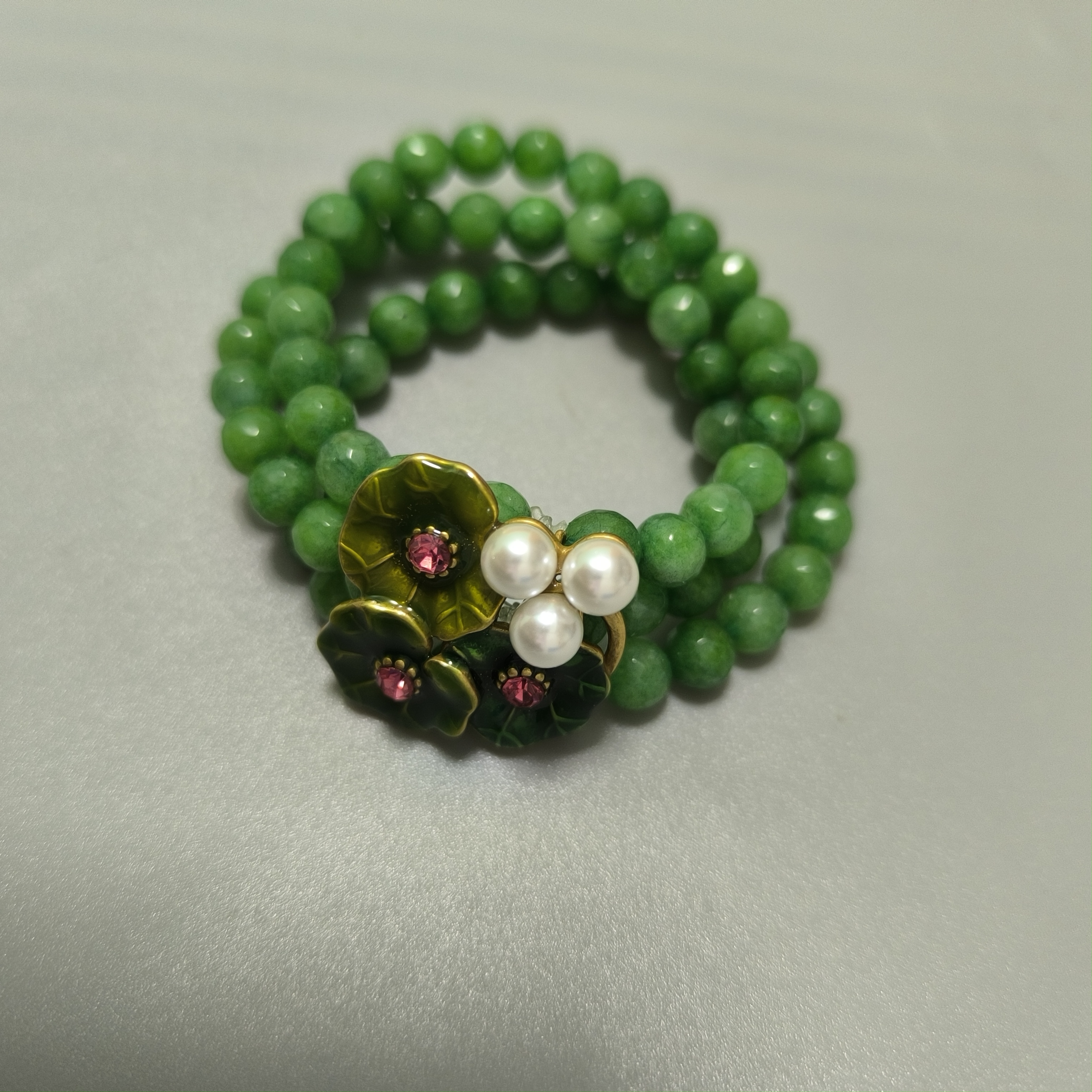 Chinese style green floral beads bracelet