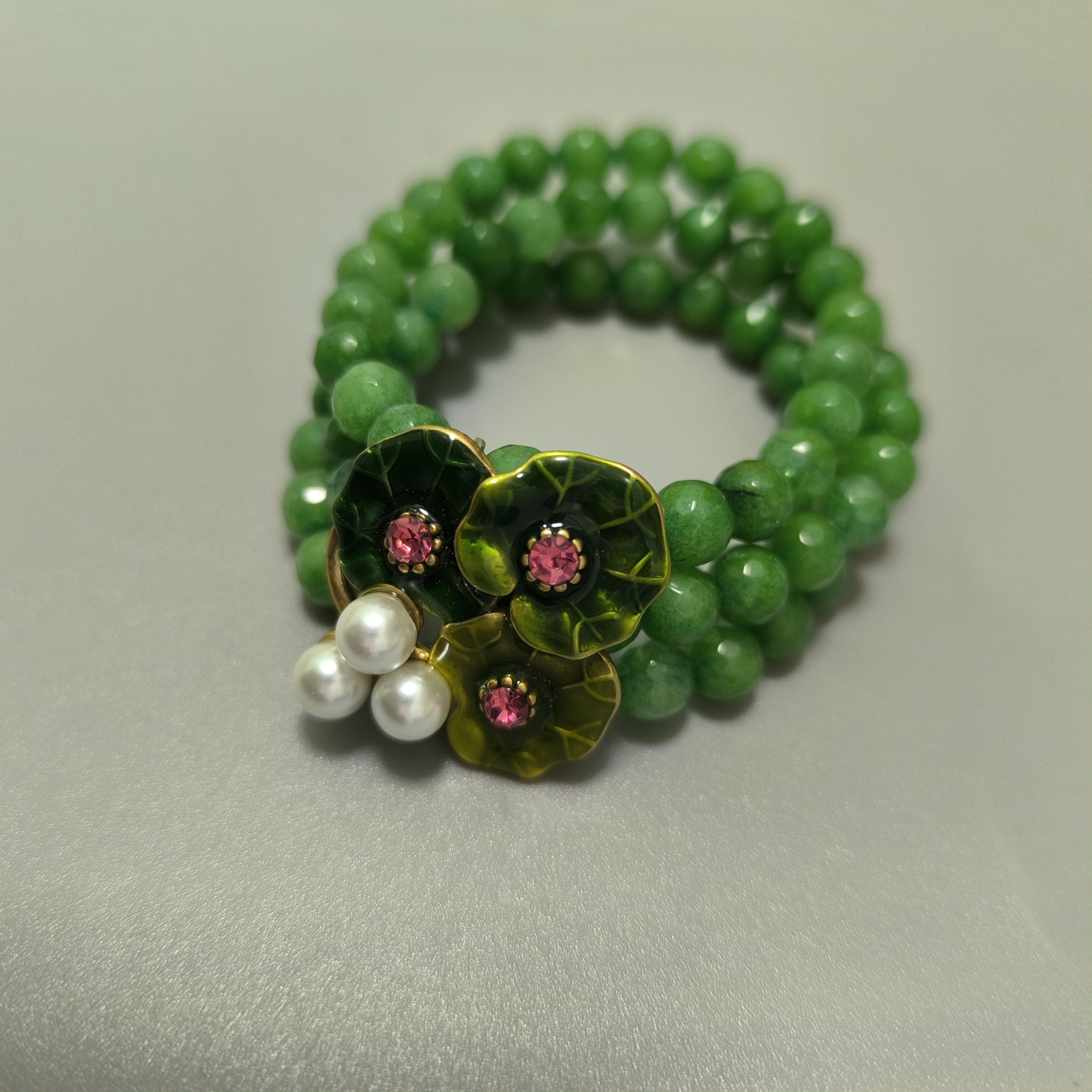 Chinese style green floral beads bracelet