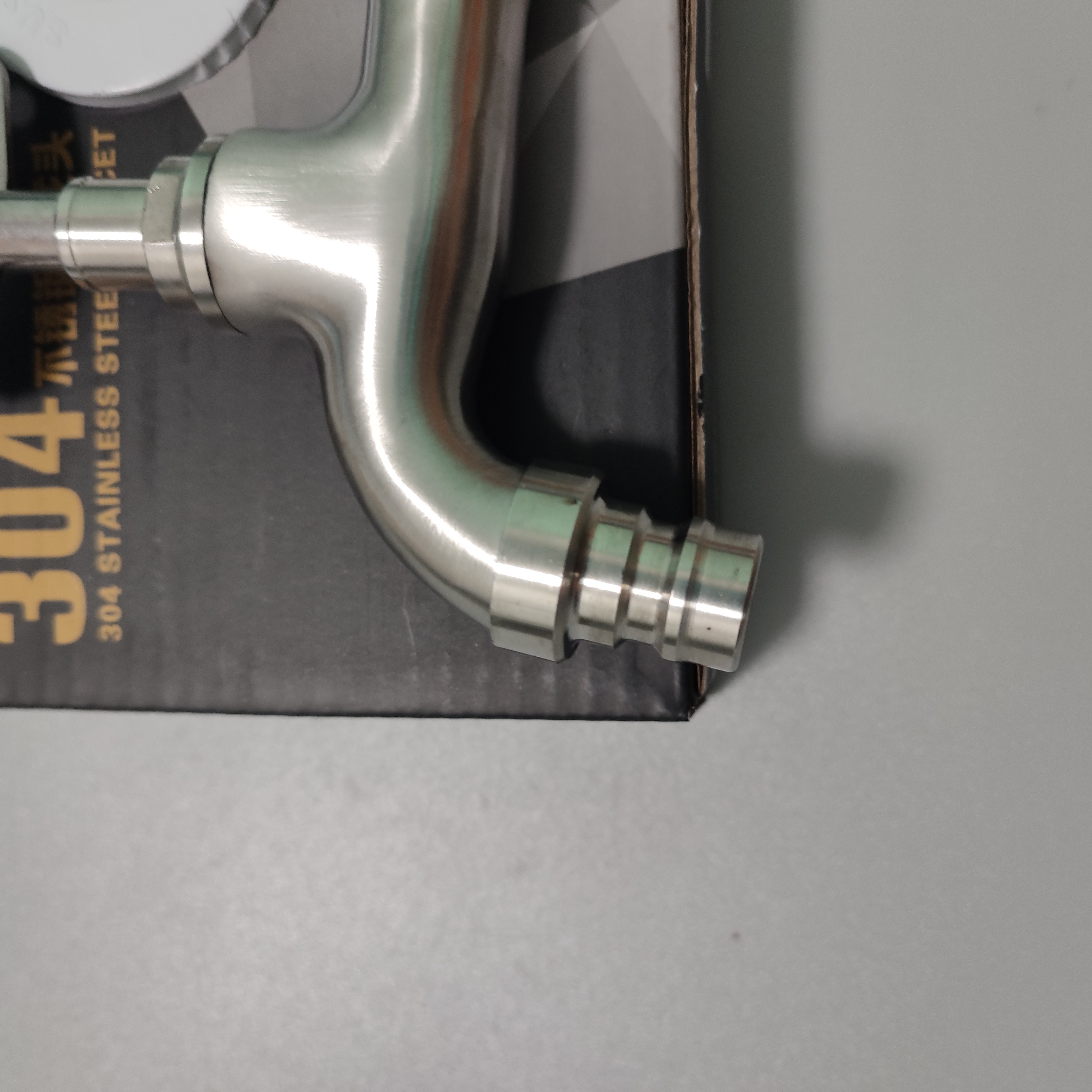 key lockable outdoor faucet slow on basin tap